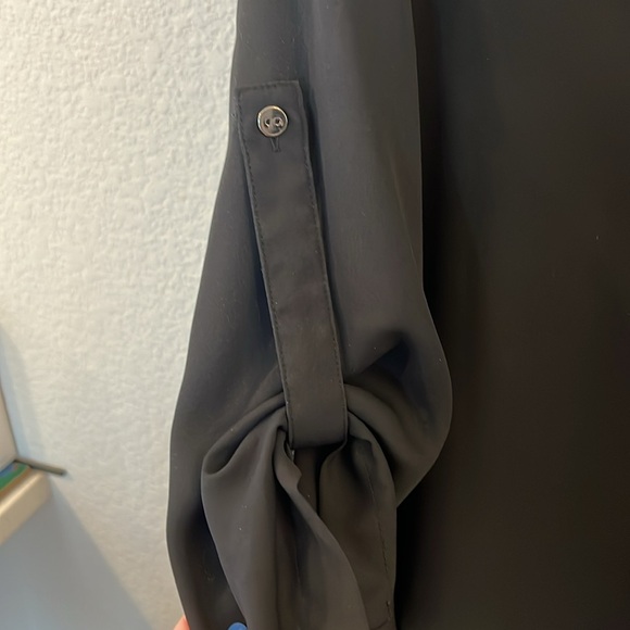 NEW ALFANI HIGH-LOW CROSSOVER TOP - Picture 3 of 7